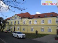 Prodej, historický byt, 3+1, terasa, 131 m2, garážové stání, Čáslav